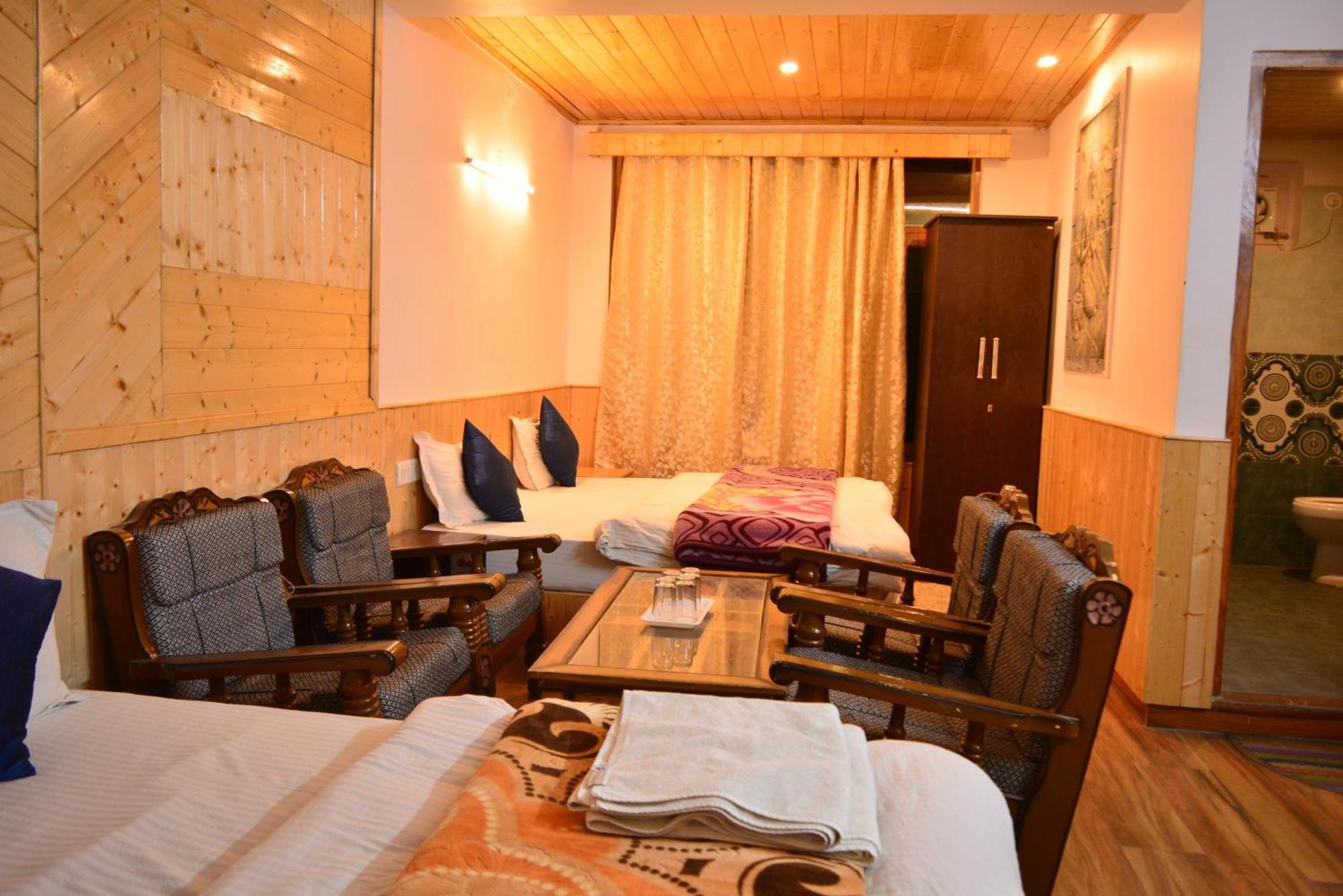 Hotel The Neelgiris Manāli Zewnętrze zdjęcie